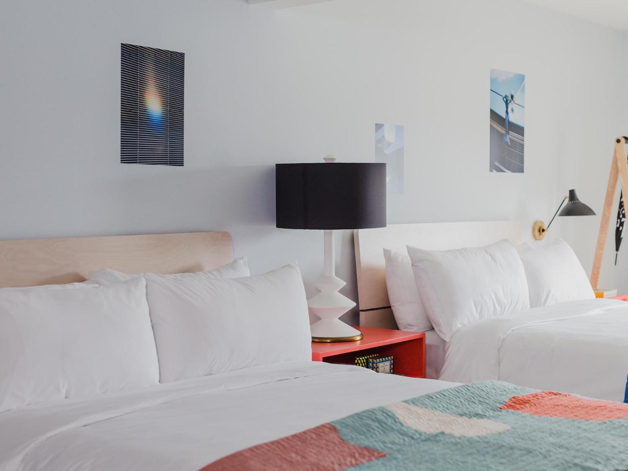 Drake Devonshire And Motor Inn Веллингтон Экстерьер фото
