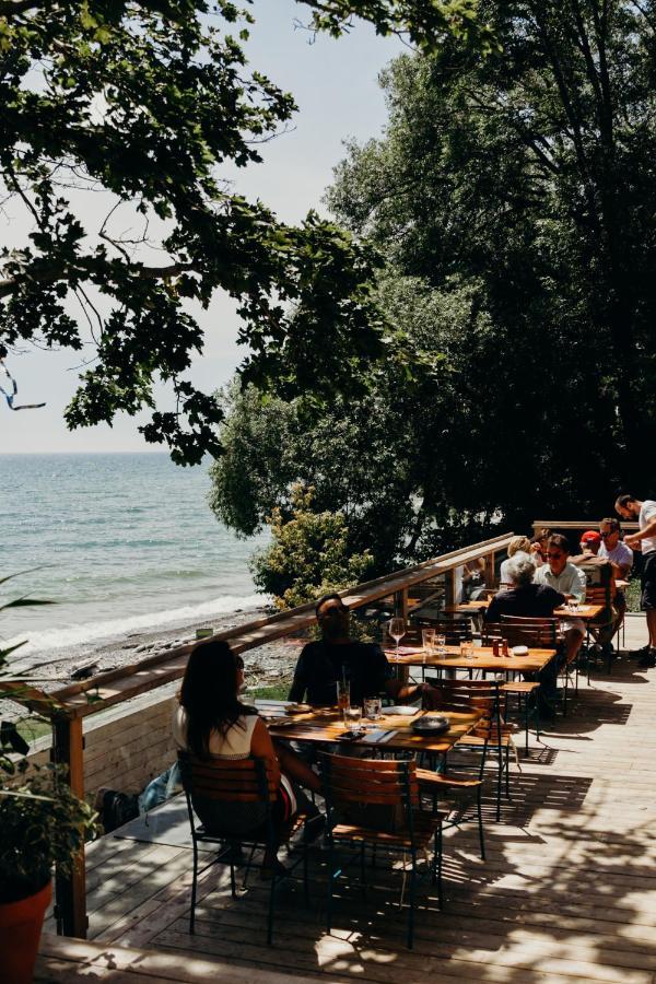 Drake Devonshire And Motor Inn Веллингтон Экстерьер фото
